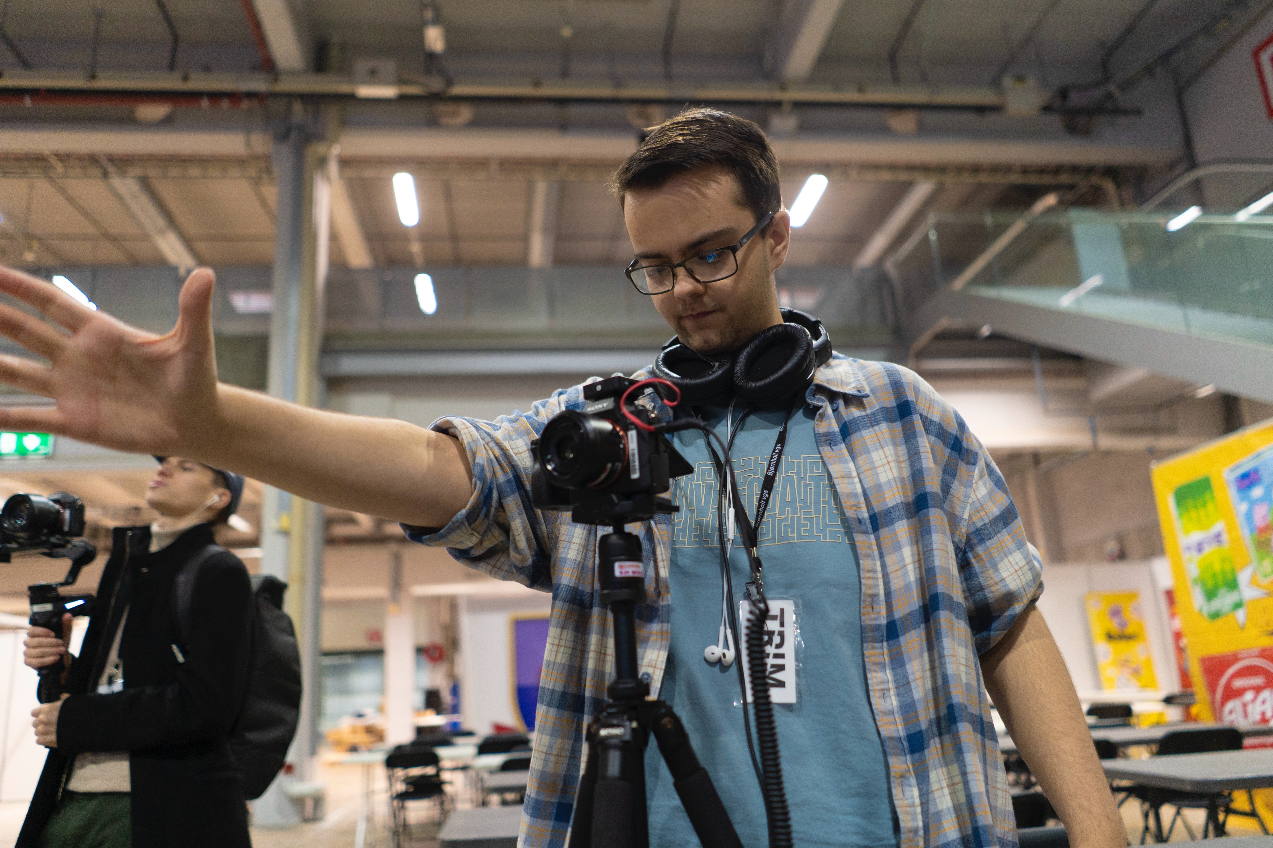 en person med kamera